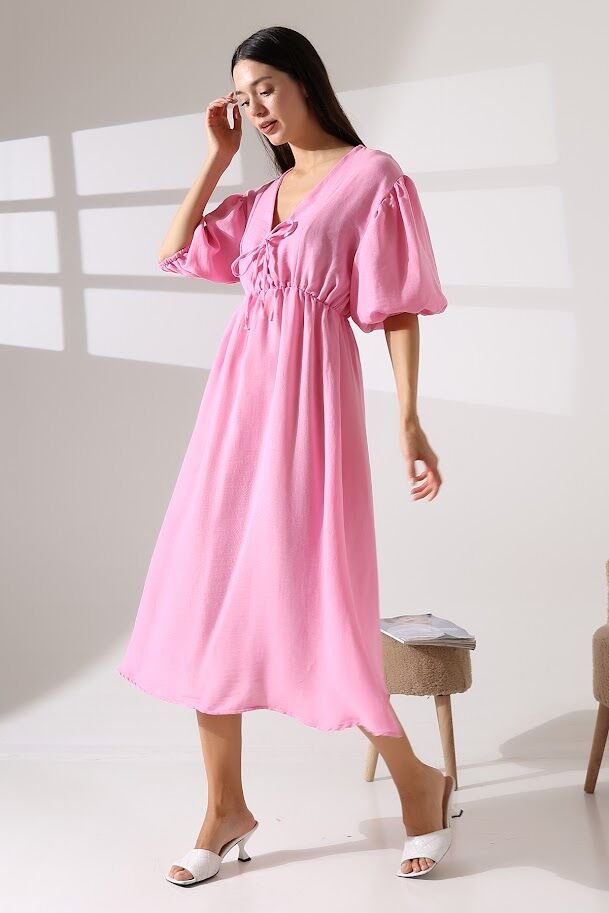 pembe elbise