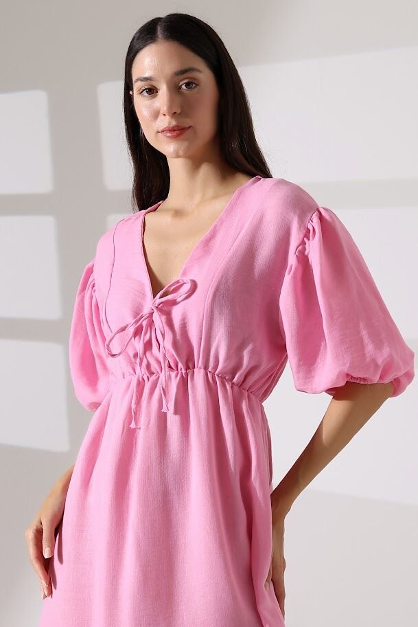 pembe elbise
